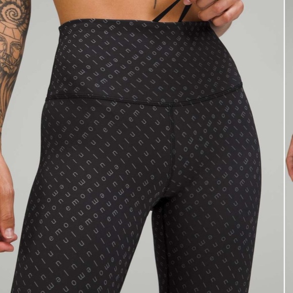 Lululemon Wunder Train High-Rise Tight 25"
Mirrorify Black Multi NWT leggings 4 - Picture 4 of 7